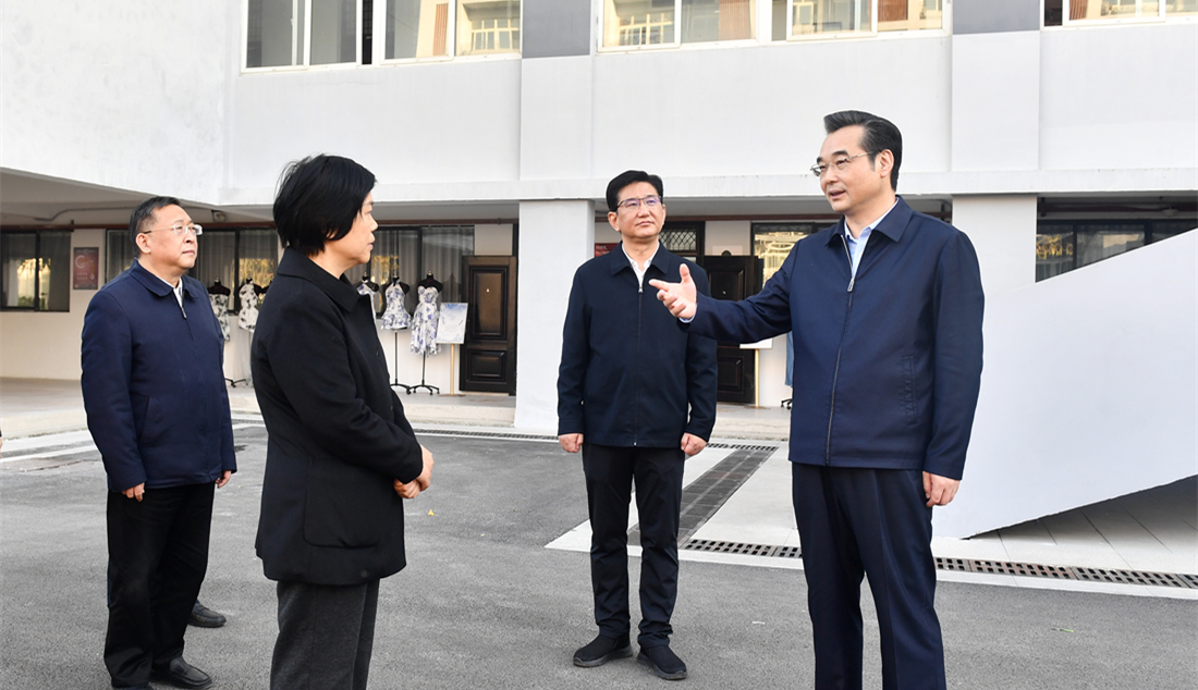 市領(lǐng)導(dǎo)到盱眙縣宣講黨的二十屆四中全會(huì)精神并調(diào)...